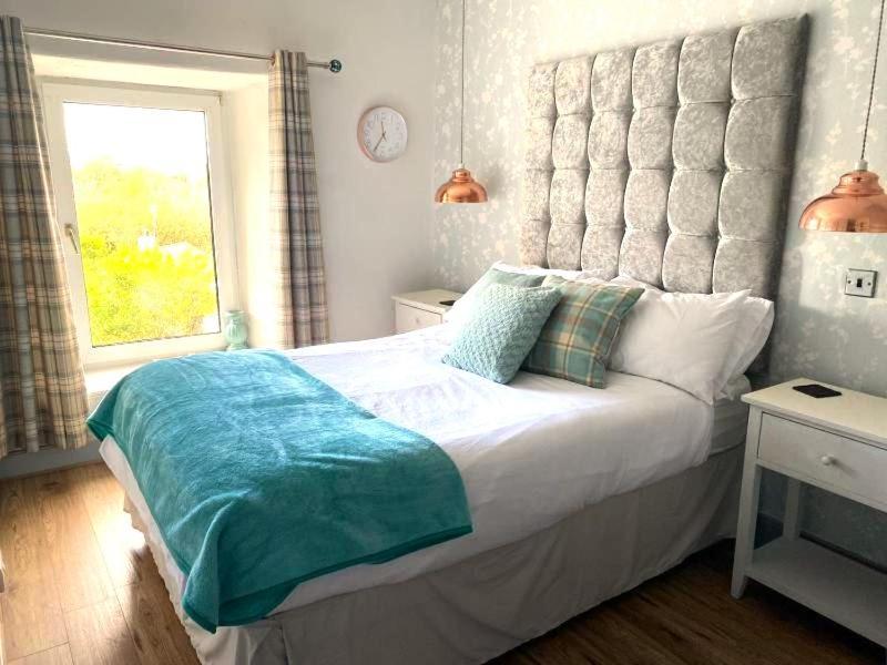 Zipworld Waterfalls Eryri Dogs Welcome 3 Bed Sleeps 5 布莱奈费斯蒂尼奥格 外观 照片